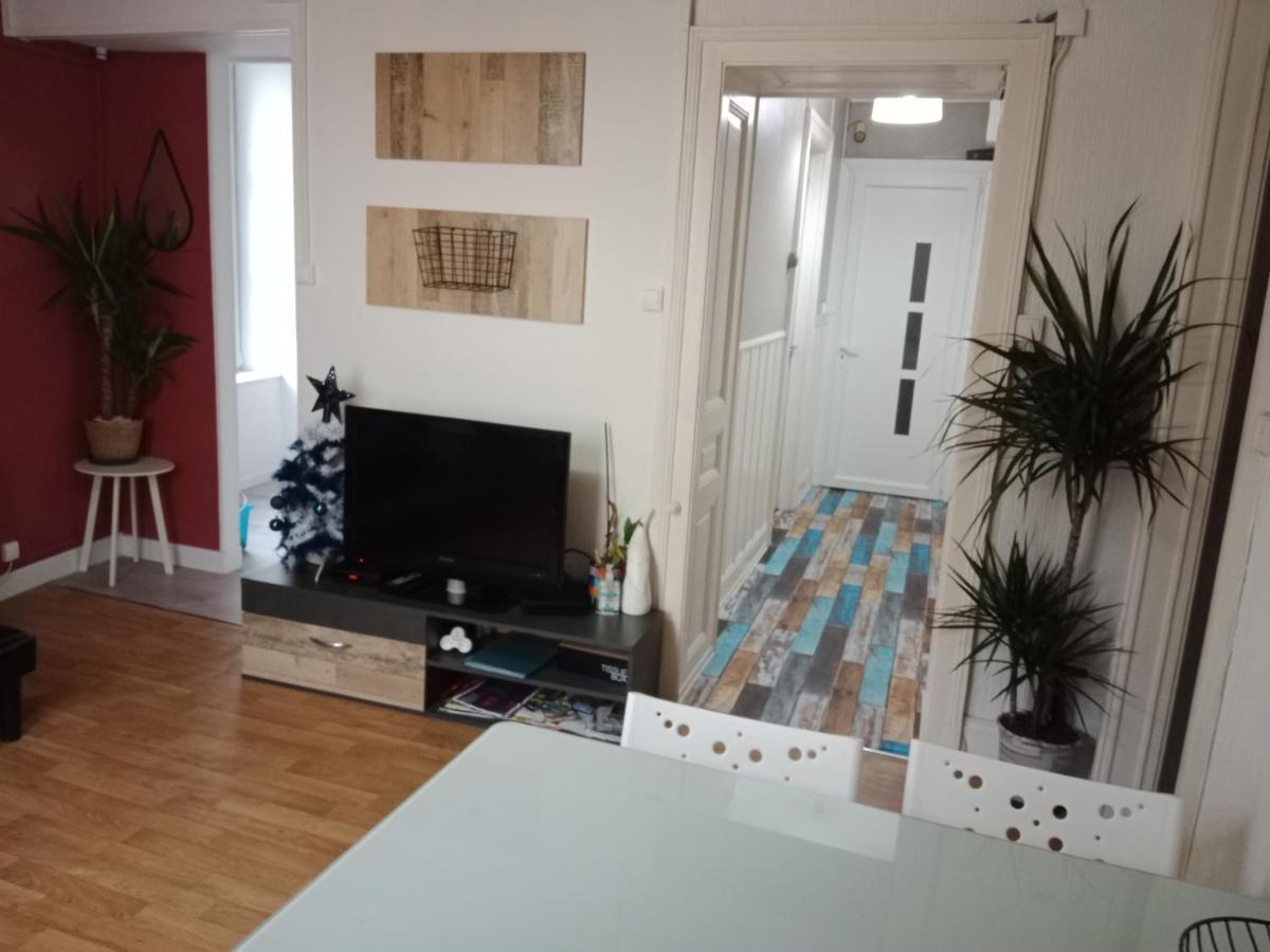 Pounette, Appartement T3 Centre / Thermes Luxeuil Eksteriør billede